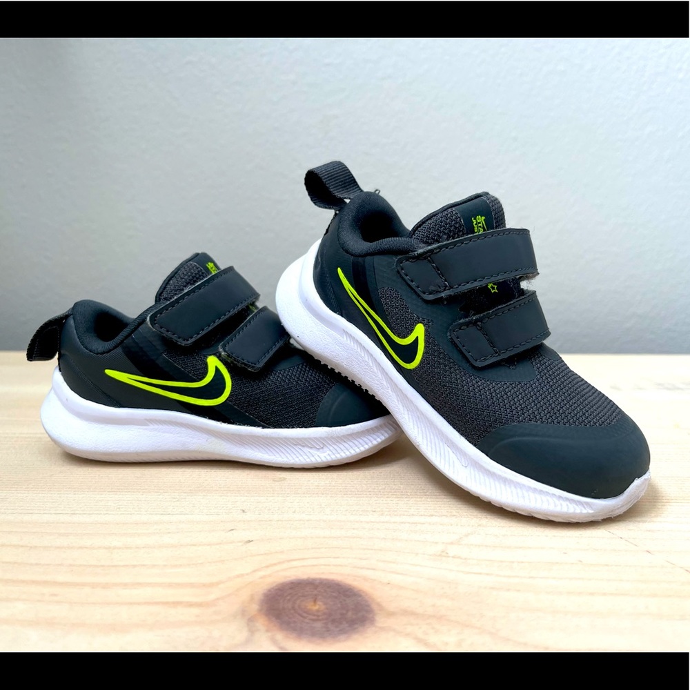 Toddler NIKE Shoes